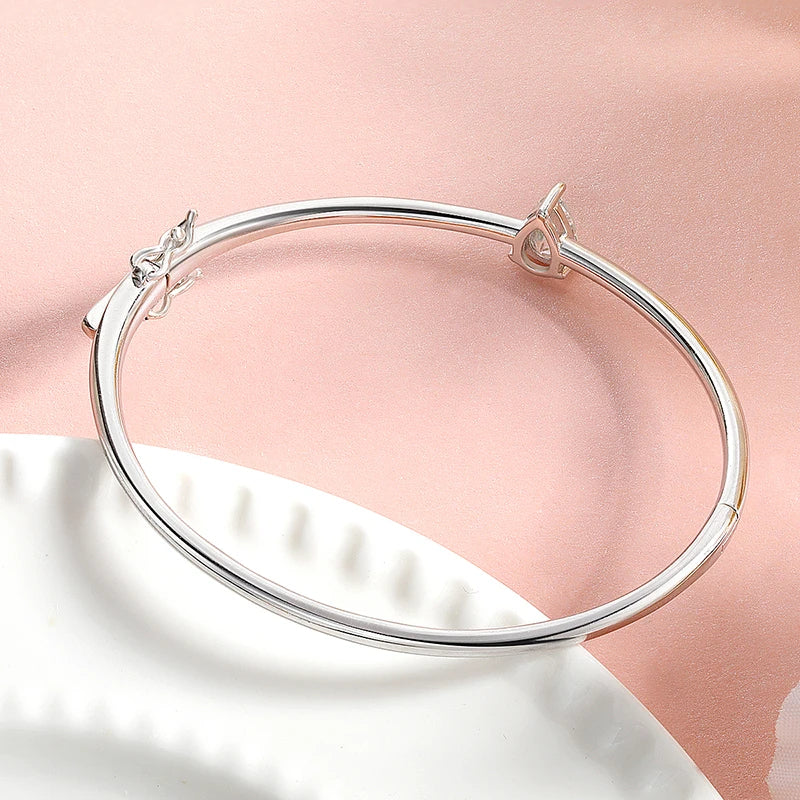 Pear-Shaped Moissanite Bracelet