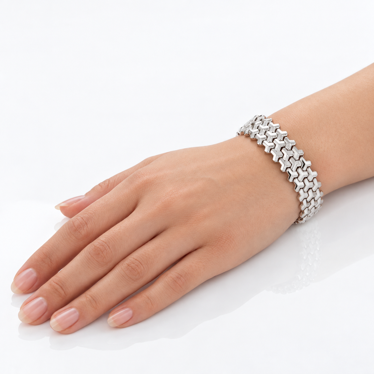 Structure Bracelet — Precision in Every Detail