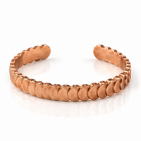 Scales Bracelet — Harmony Shaped by Movement
