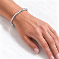 Transparency Bracelet – A Pure and Timeless Sparkle
