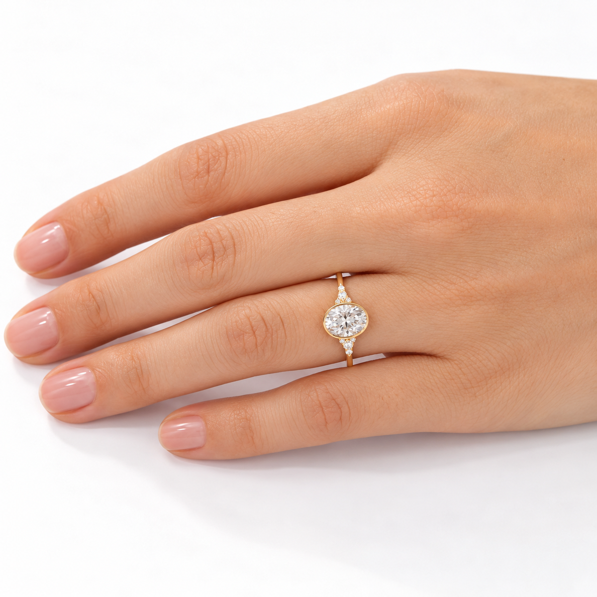 Mist Ring — A Soft and Endless Glow