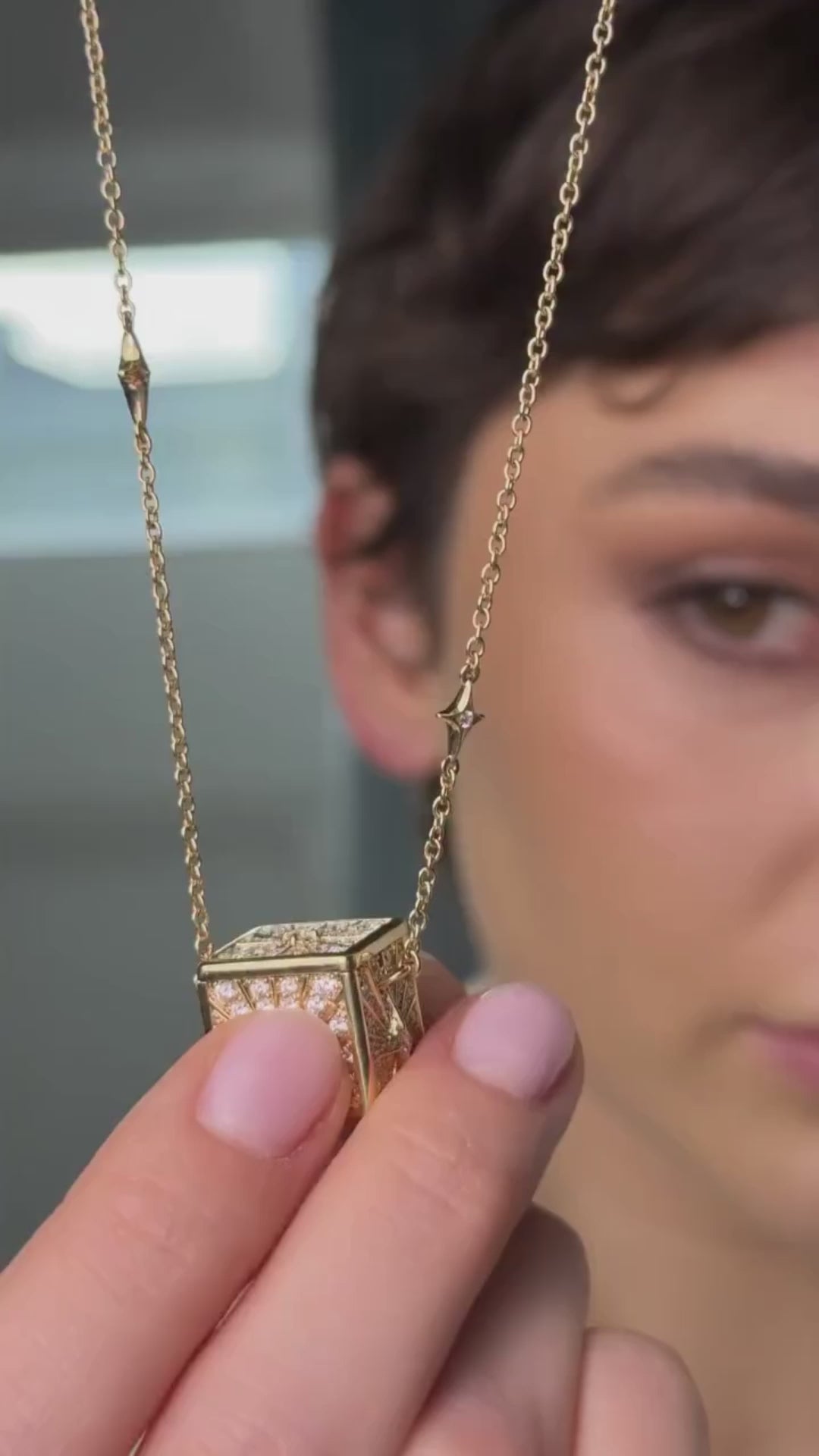 Revelation Necklace — A Radiance That Reveals Itself