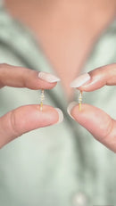 Nuance Earrings – A Subtle Presence