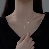 Four-Leaf Flower Zircon Bracelet